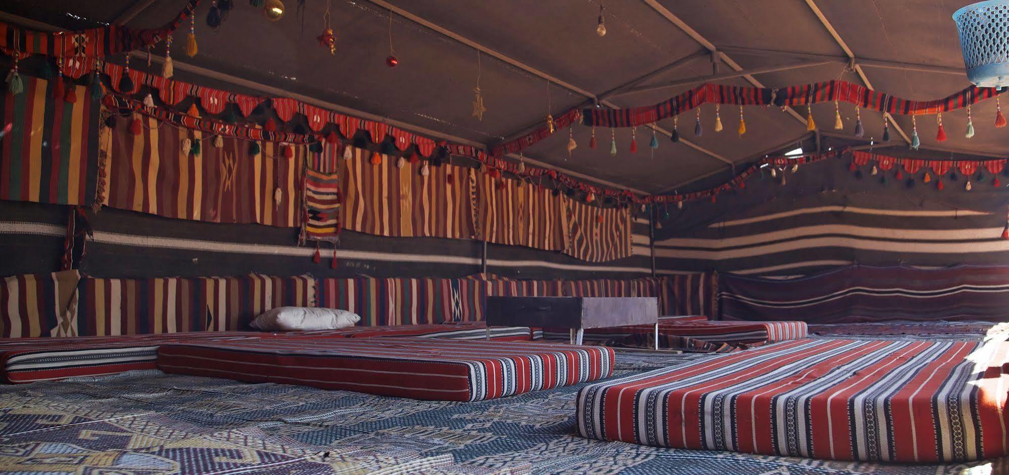 Mohammed Mutlak Camp Hotel วาดิรัม ภายนอก รูปภาพ